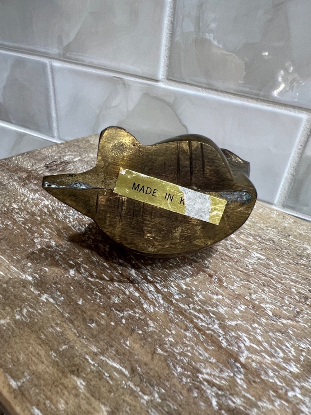 Vintage Brass Frog Figurine Paperweight Mid Century Solid Metal Decor - Picture 6 of 8